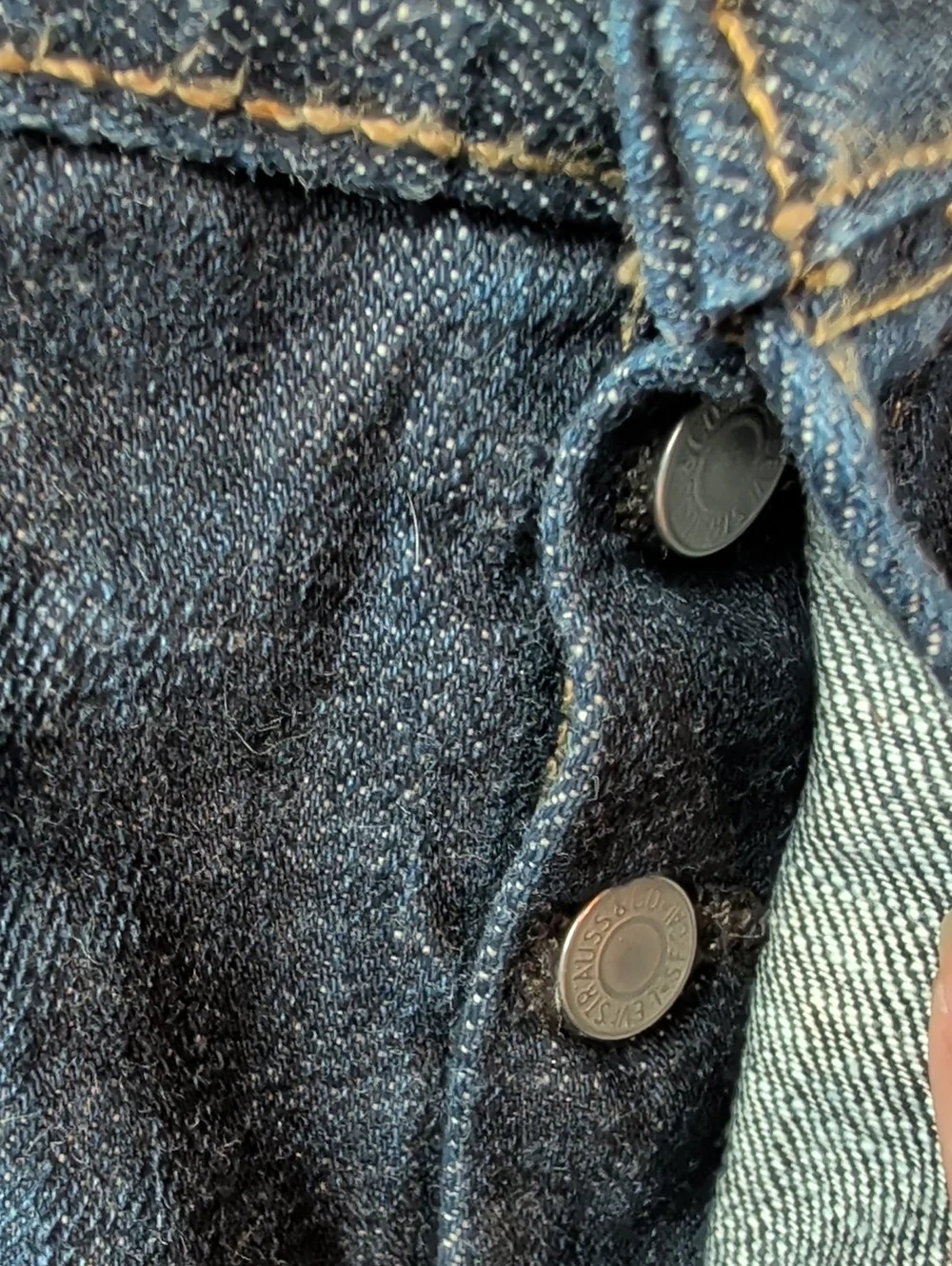 Levi's Men's Dark Indigo Straight Jeans 501 Button Fly 38 X 30 Like New